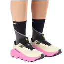 imagem do produto T�nis de Corrida e Caminhada Ultra Glide 3 Feminino Rosa e Bege - Salomon